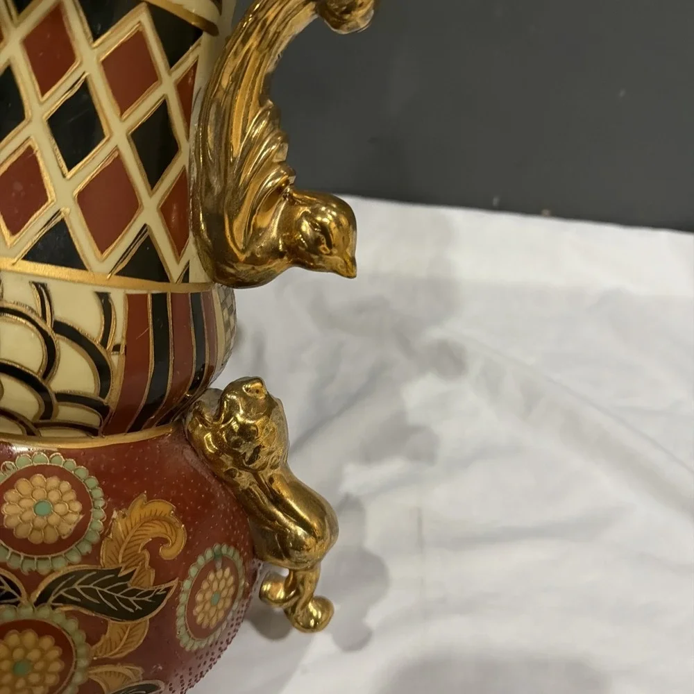 Vintage Formalities by Baum Bros Porcelain Hand Painted Vase Gold‎ Trim